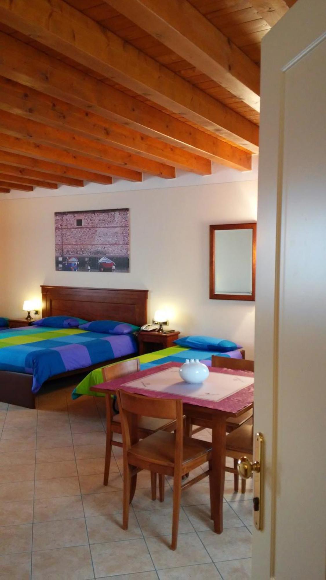 Relais Corte Pontigliardo Colà Zimmer foto