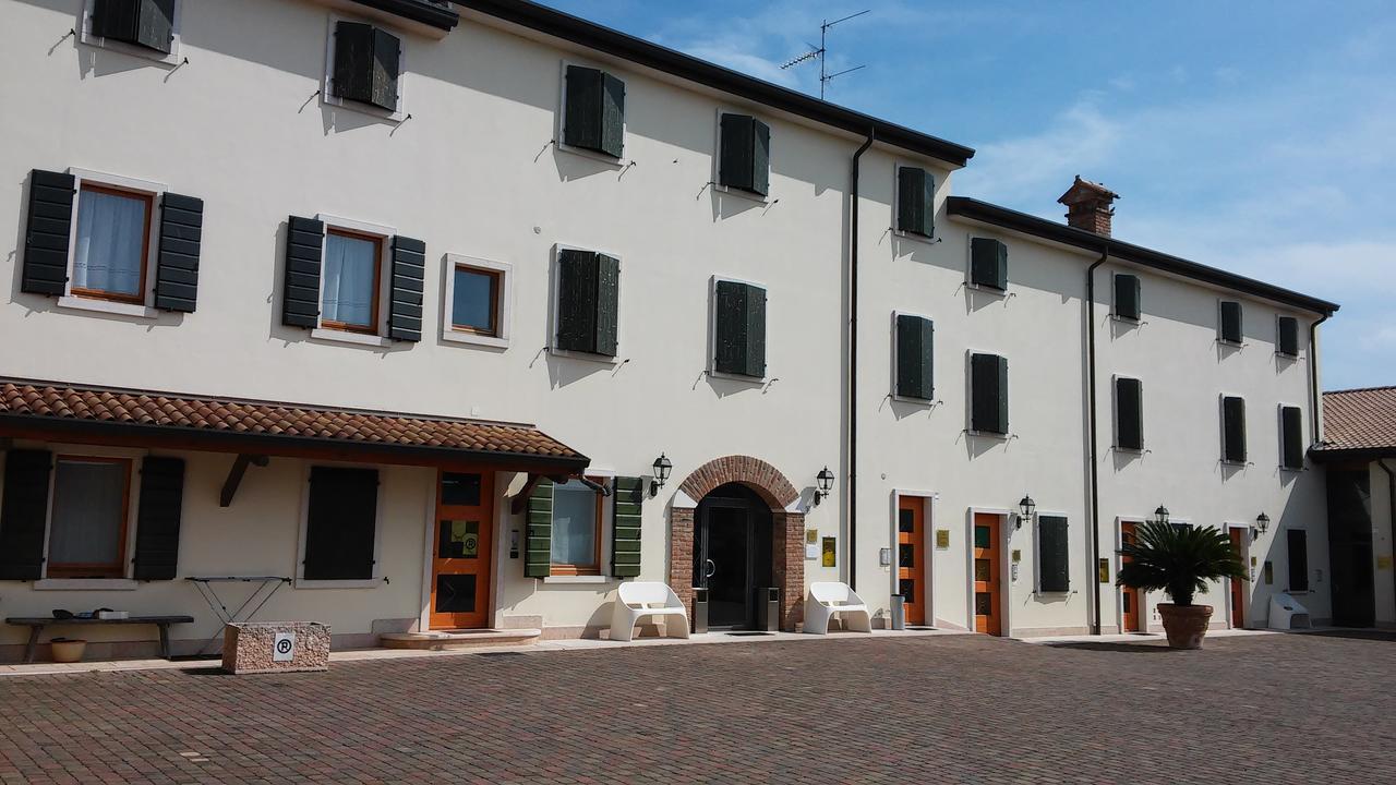 Relais Corte Pontigliardo Colà Exterior foto